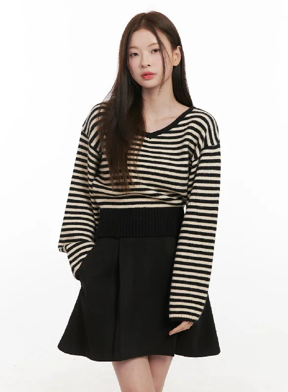 Stripe Oversized V-Neck Sweater IF505